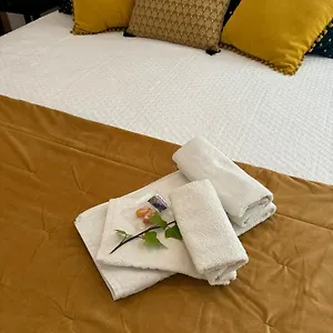  Apartment Sea View - Yellow
