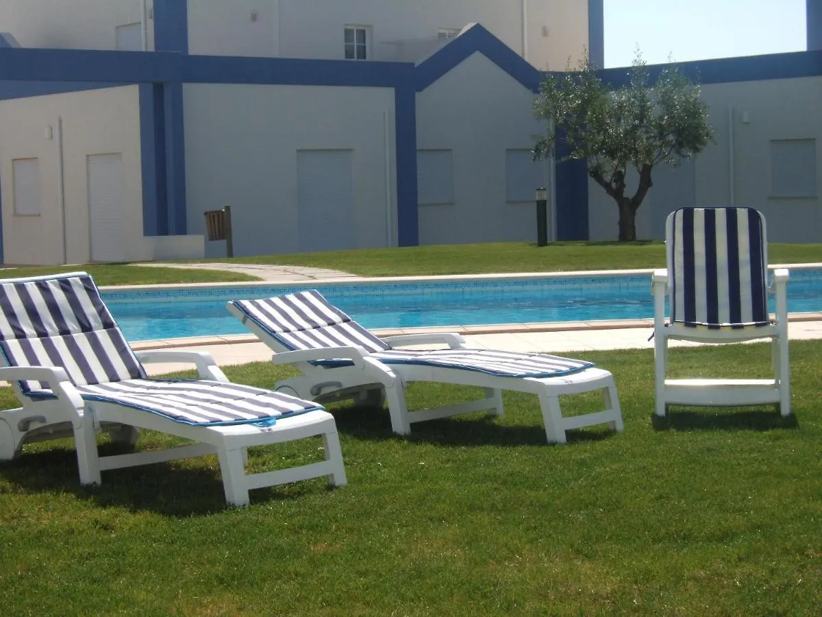 Casa Tedi: Luxurious Villa with Pool and Gardens in Tavira