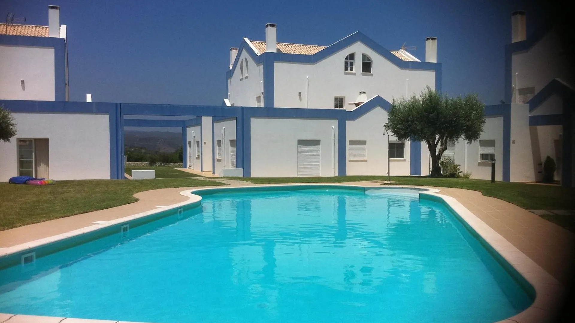 Casa Tedi: Luxurious Villa with Pool and Gardens in Tavira Holiday home